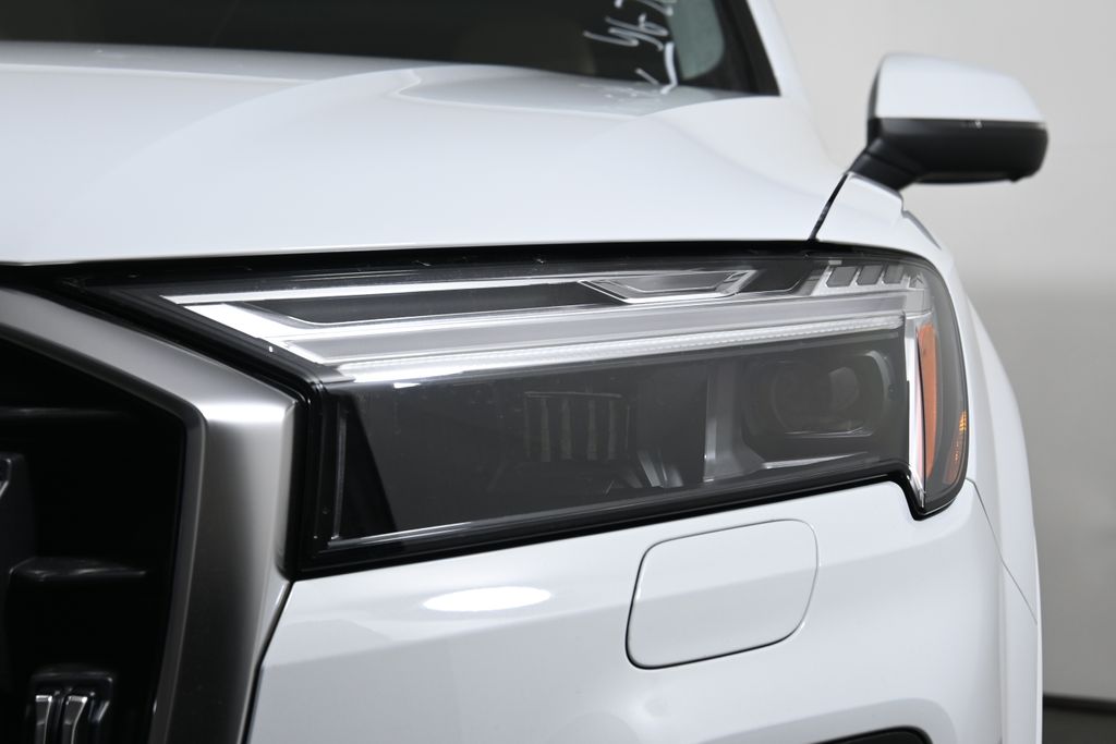 Thumbnail: 2025 Audi Q7 - 10