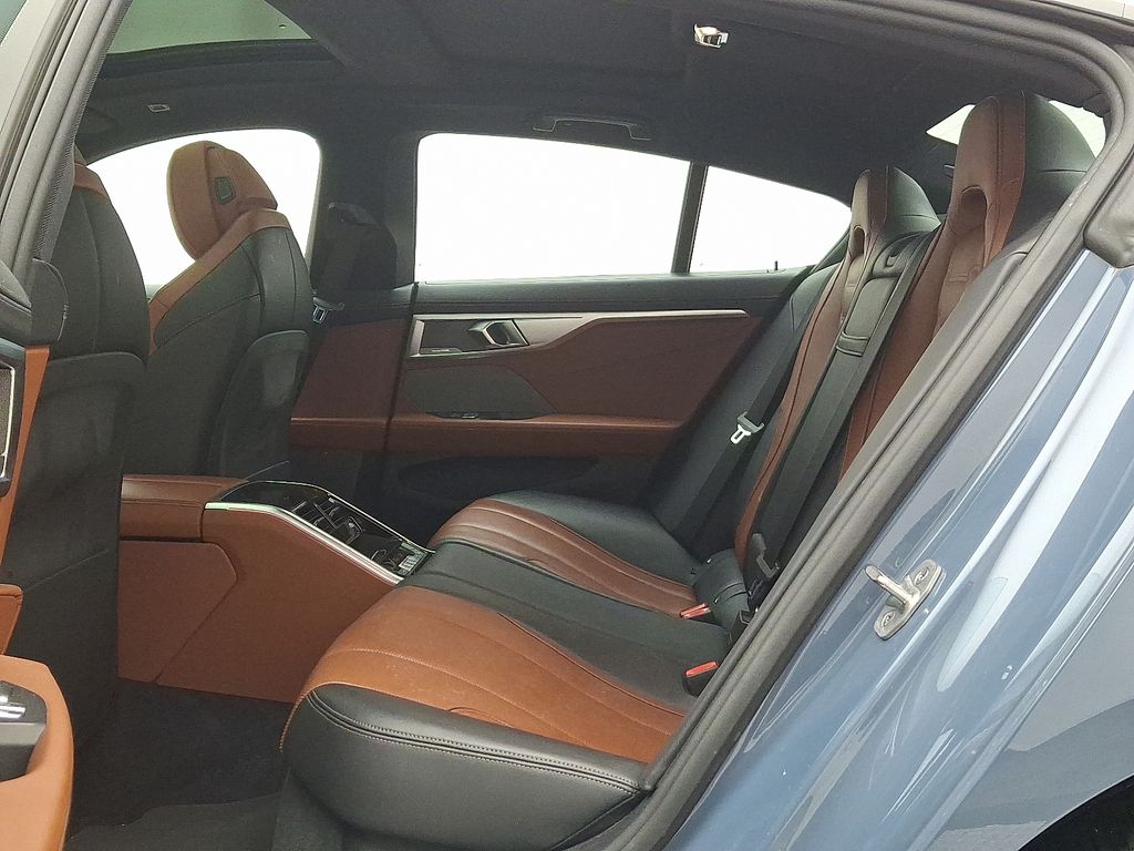 Thumbnail: 2022 BMW 8 Series - 10