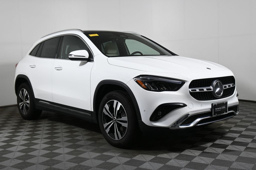 Thumbnail: 2026 Mercedes-Benz GLA - 8