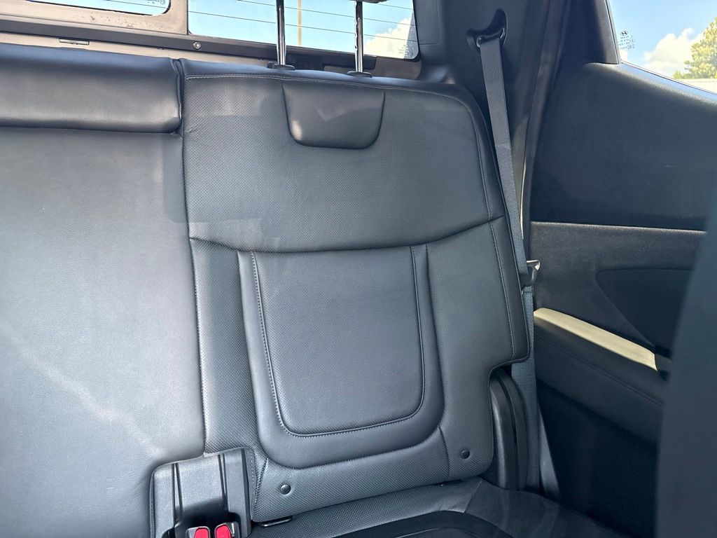 Certified Used 2022 Gray Hyundai Limited image 14