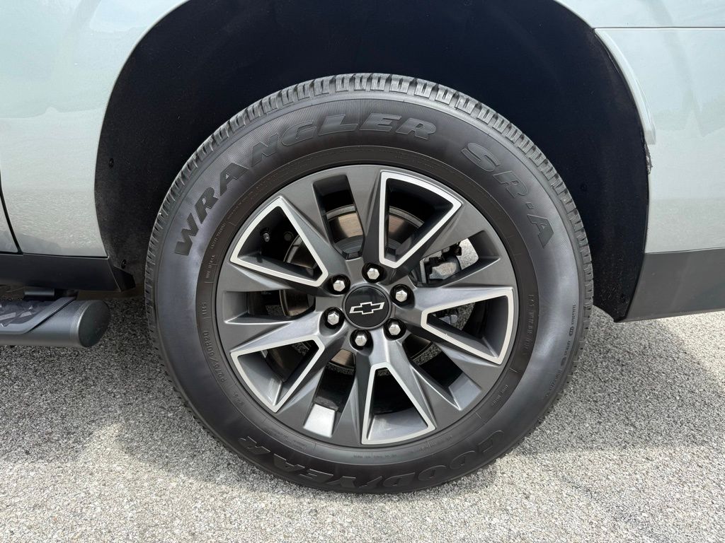2023 Chevrolet Suburban Z71 - Photo 26