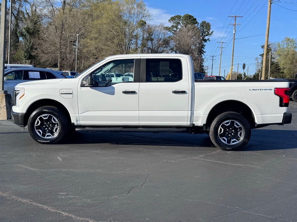 FordF-150 Lightning3