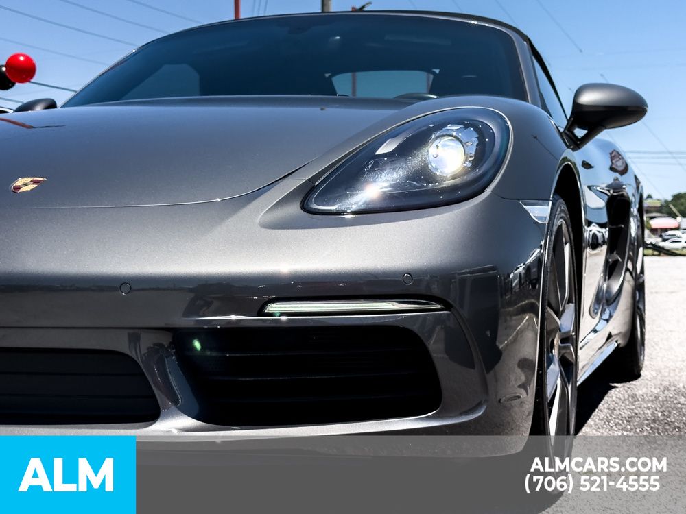 Used 2019 Grey Porsche Base image 11