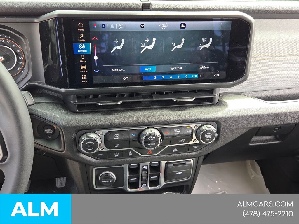Used 2025 White Jeep Sport S image 19