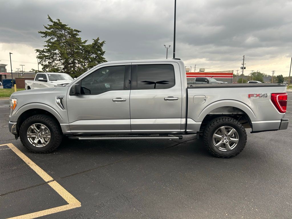 View vehicle photo 6