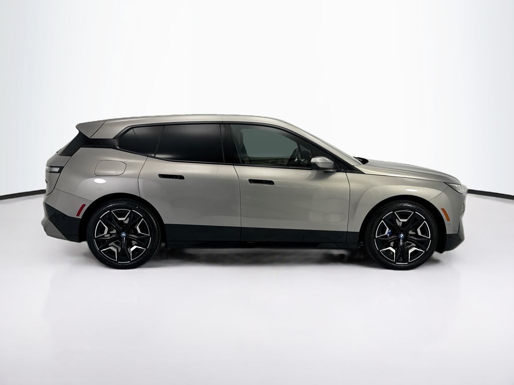 Thumbnail: 2023 BMW iX - 4
