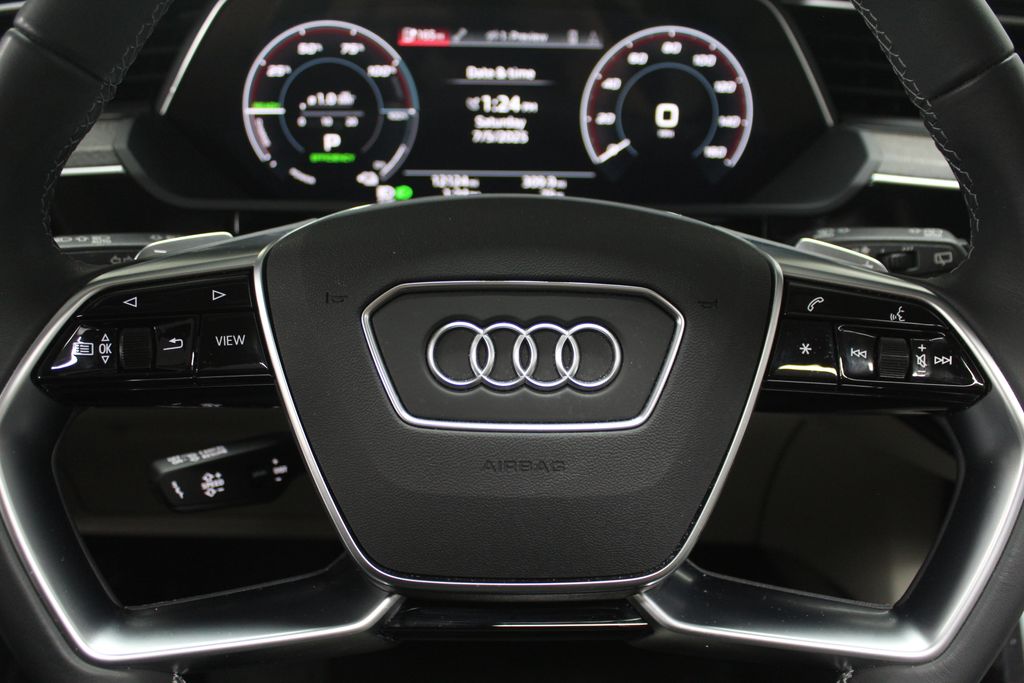 Thumbnail: 2024 Audi Q8 e-tron - 29