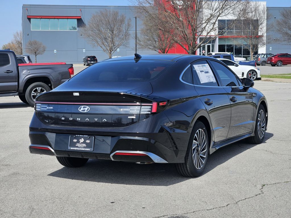 2026 Hyundai Sonata Hybrid