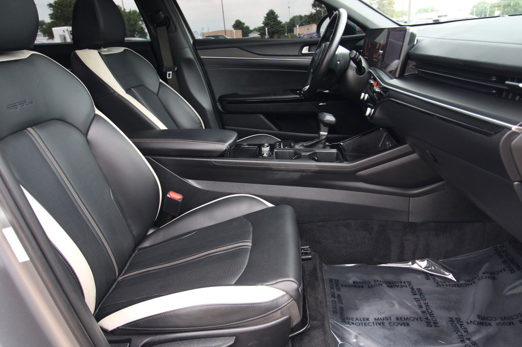 Used 2025 Kia K5 Sedan