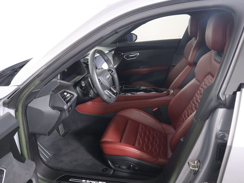 Thumbnail: 2023 Audi e-tron GT - 19