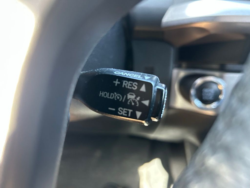 2023 Toyota Tacoma SR5 23