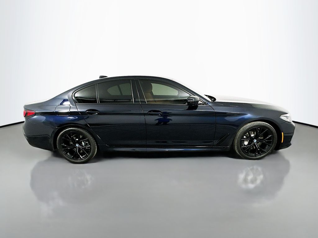 Thumbnail: 2023 BMW 5 Series - 4