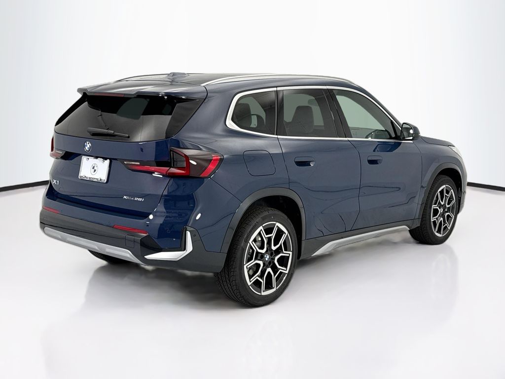 Thumbnail: 2026 BMW X1 - 5