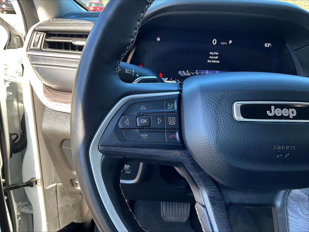 2022 Jeep Grand Cherokee L — photo 24