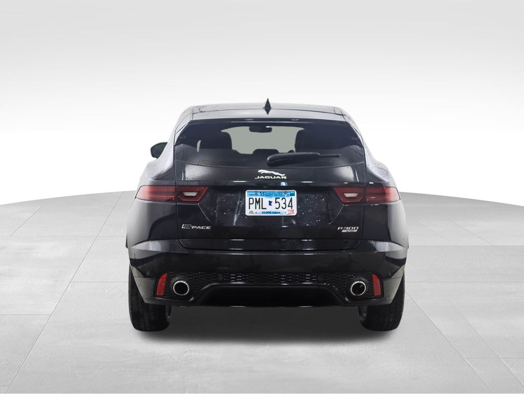 Thumbnail: 2018 Jaguar E-Pace - 4