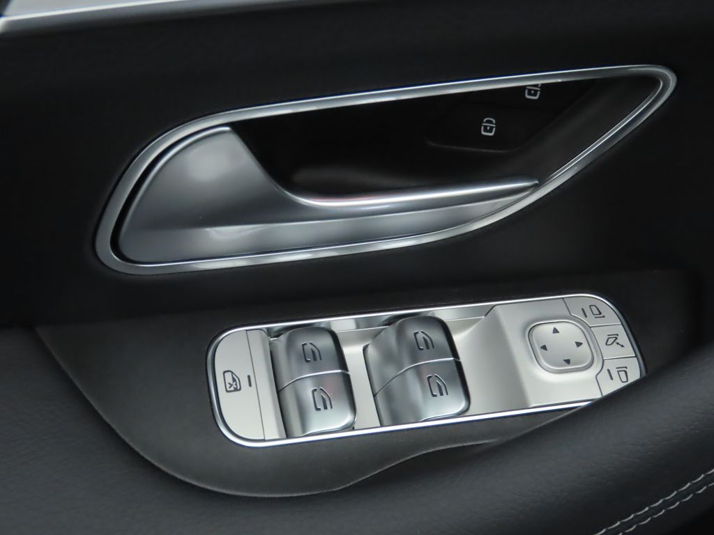 Thumbnail: 2026 Mercedes-Benz GLE - 25