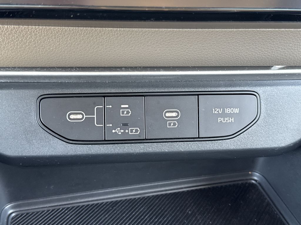 Used 2026 Kia Carnival Van