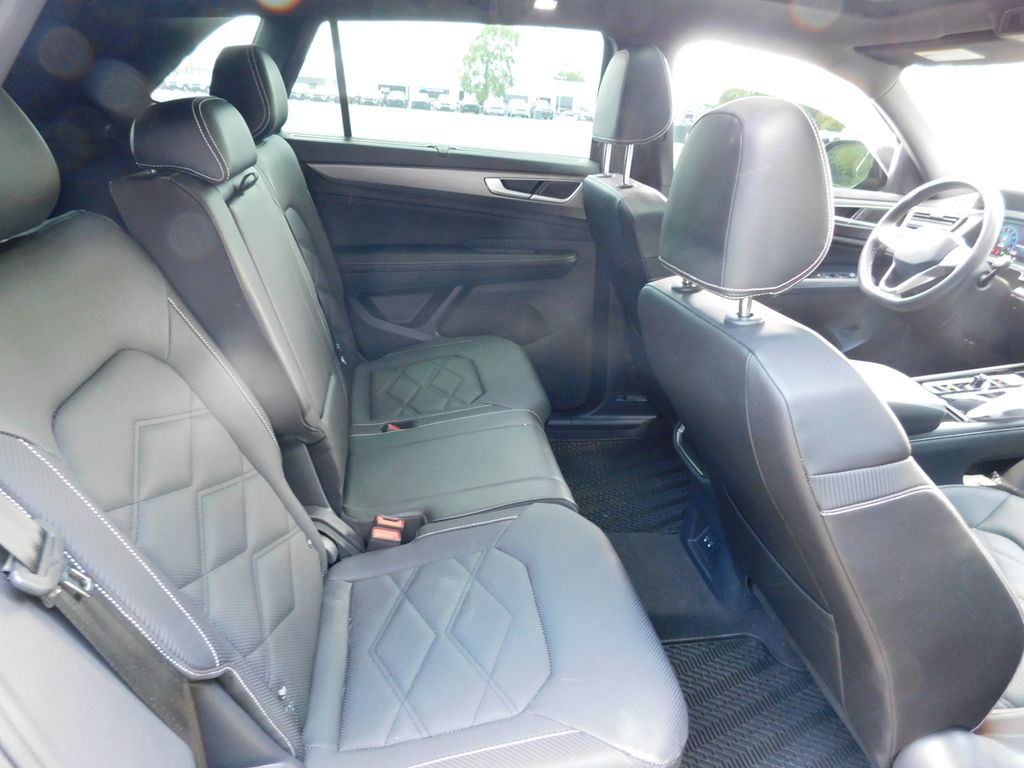 2024 Volkswagen Atlas SE 5
