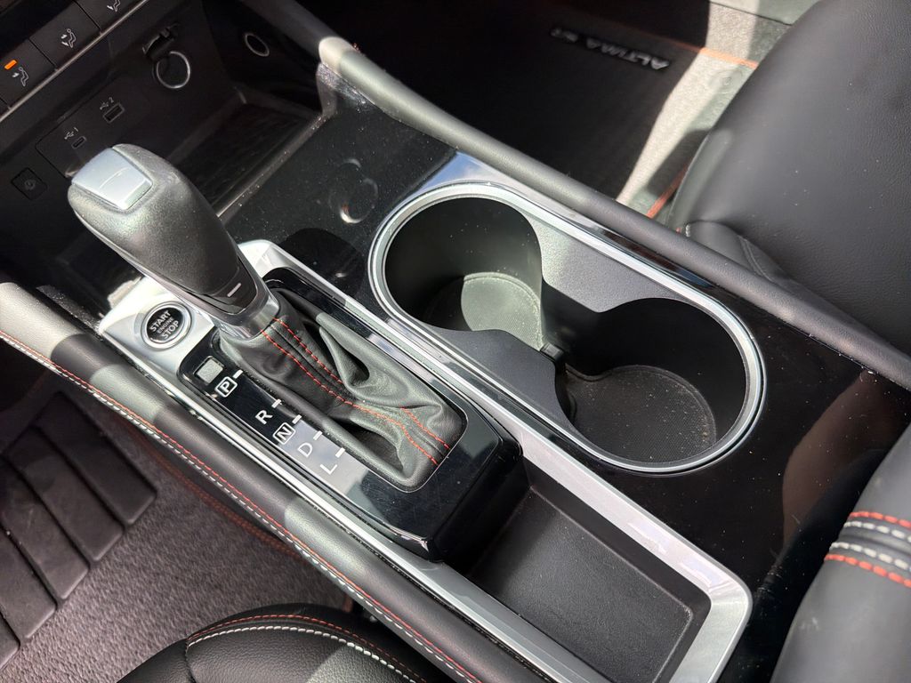 Used 2023 Nissan Altima 2.5 SR 4D Sedan