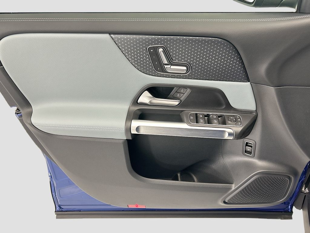 Thumbnail: 2026 Mercedes-Benz GLB - 22