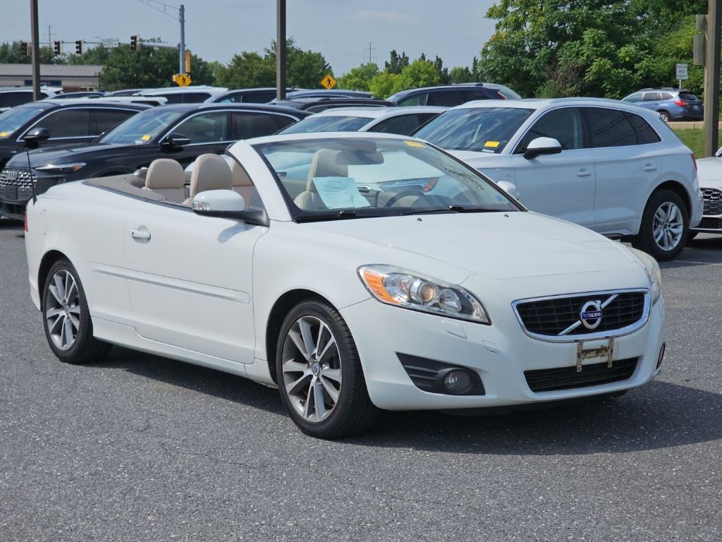 2011 Volvo C70 T5