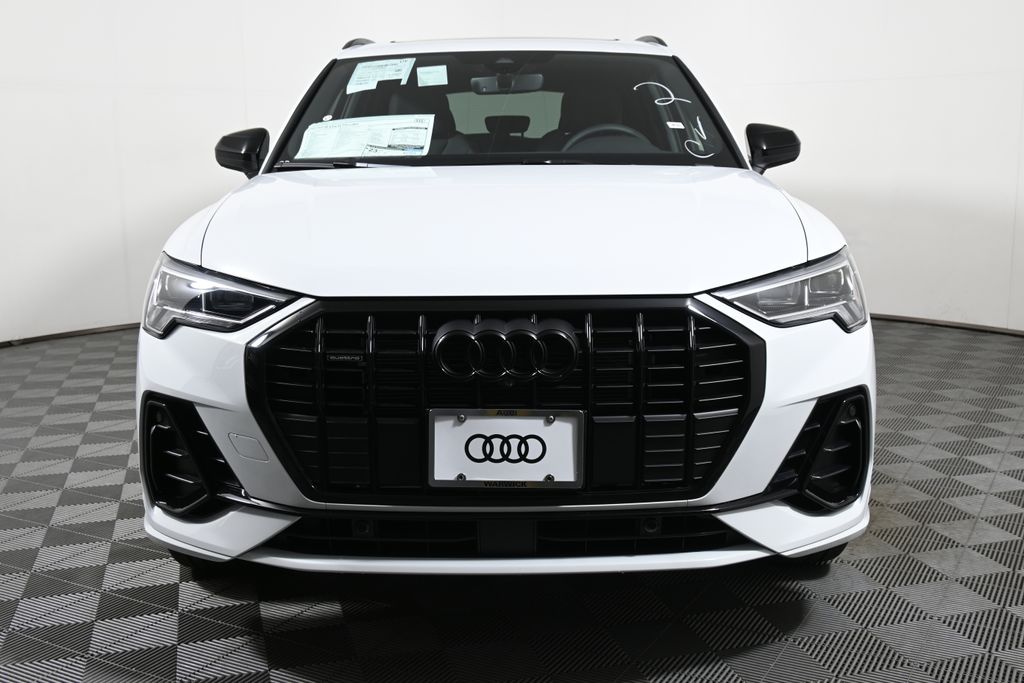 Thumbnail: 2025 Audi Q3 - 9