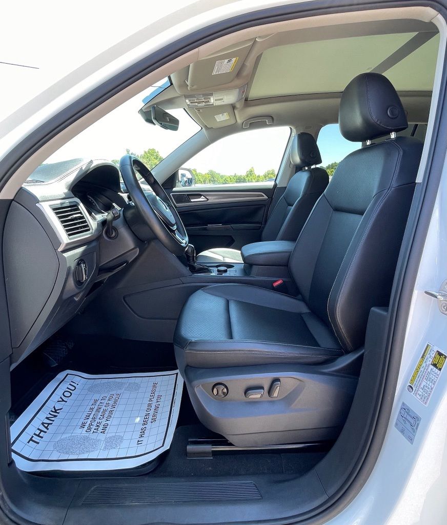 2020 Volkswagen Atlas 3.6L V6 SE White at Community Kia