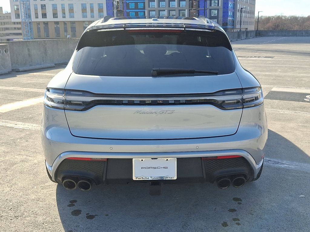 Thumbnail: 2026 Porsche Macan - 9