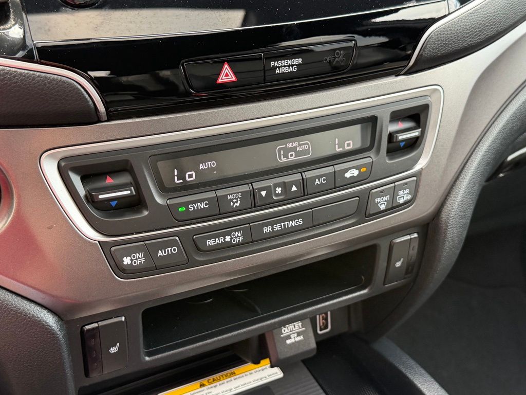 Used 2023 Black Honda EX-L image 16