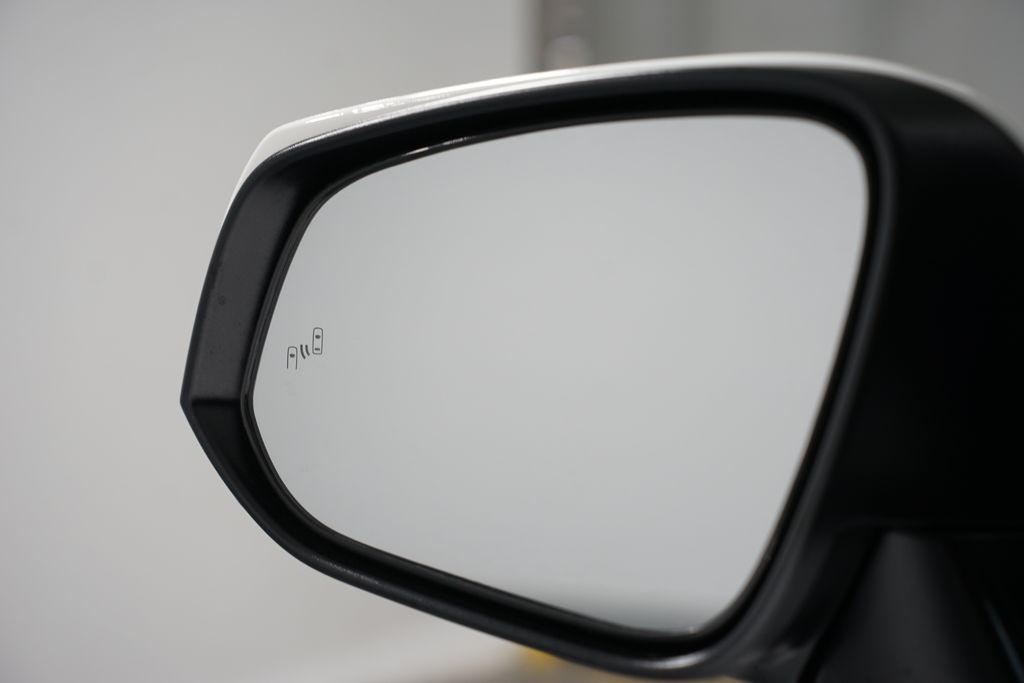 Thumbnail: 2025 Toyota RAV4 - 26