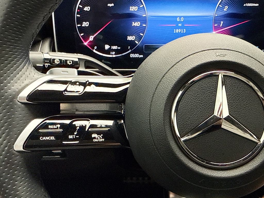 Thumbnail: 2023 Mercedes-Benz GLC - 11
