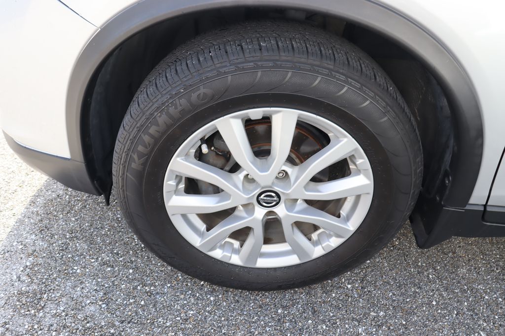 Thumbnail: 2019 Nissan Rogue - 4