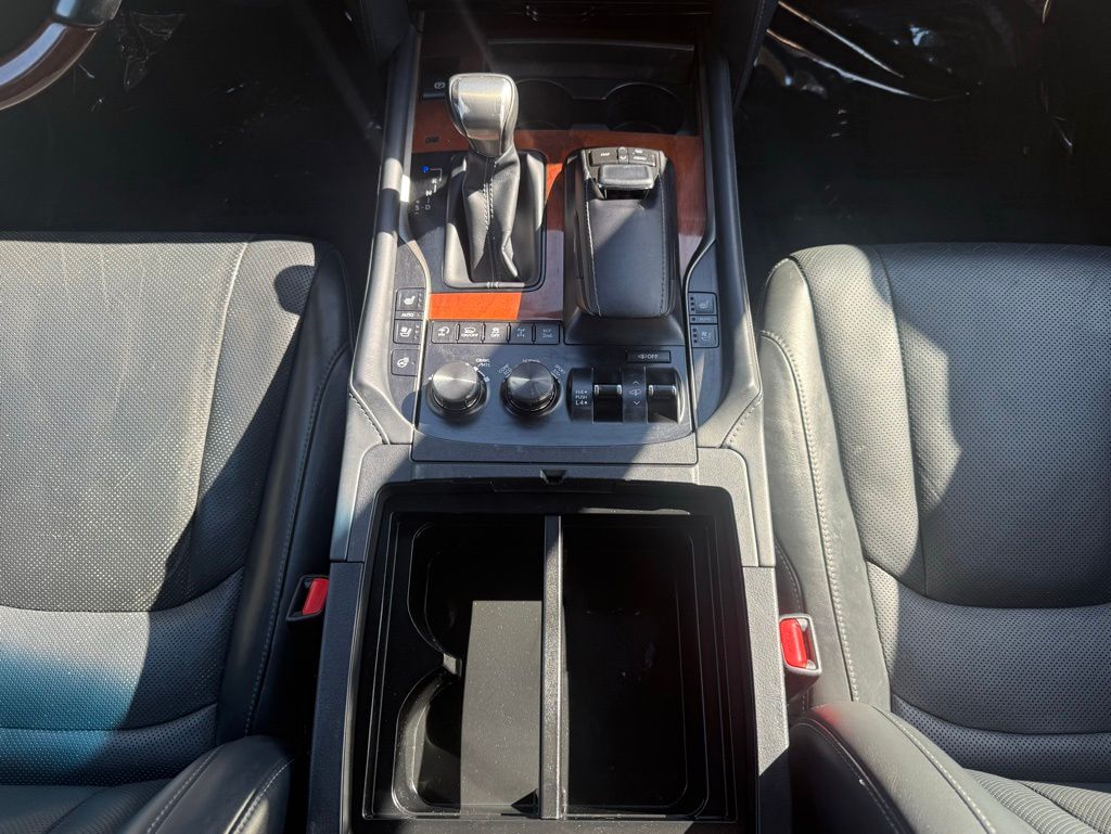 2019 Lexus LX 570