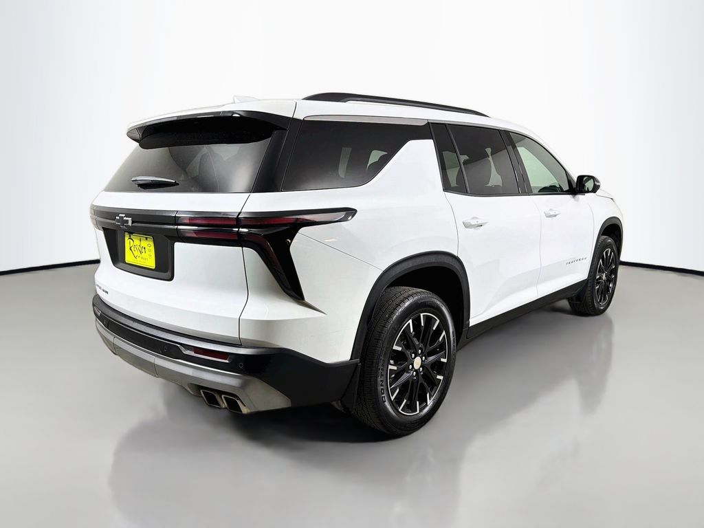 Used 2025 Chevrolet Traverse SUV