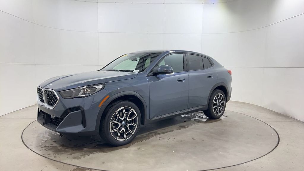 Thumbnail: 2025 BMW X2 - 4