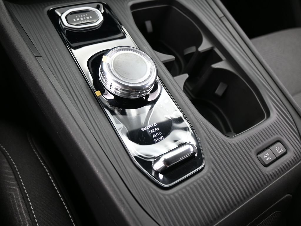 New 2026 Sting-Gray Clearcoat Jeep Laredo image 19