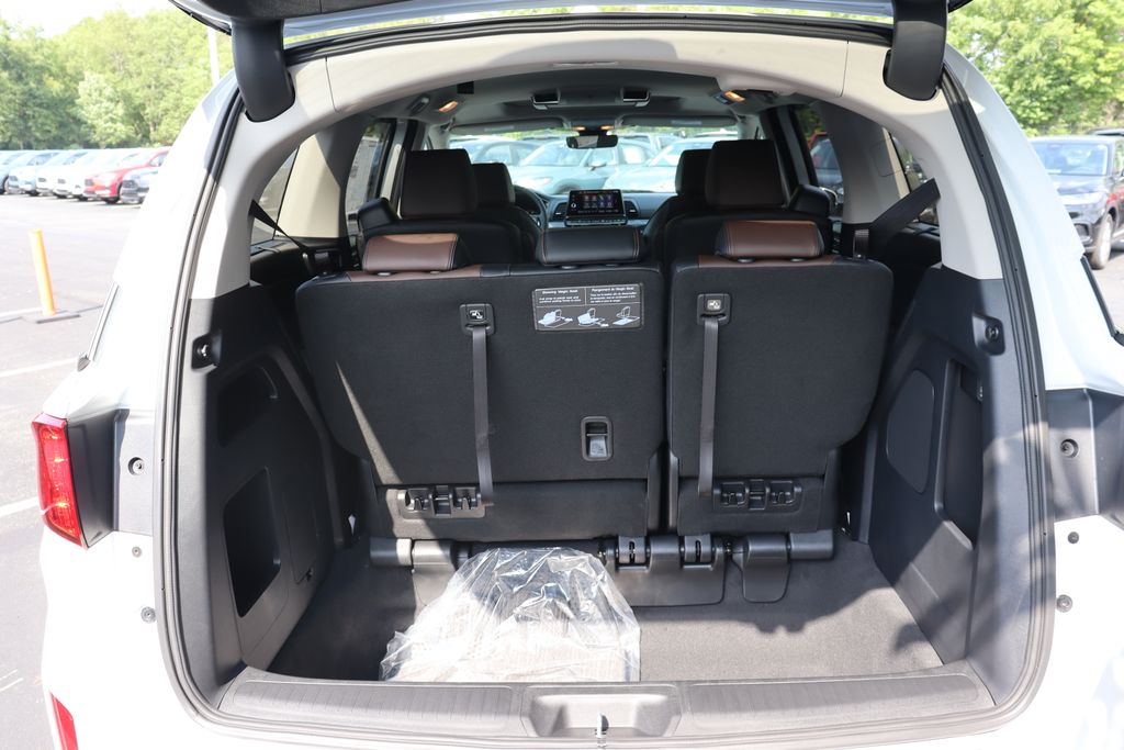 Thumbnail: 2026 Honda Odyssey - 12