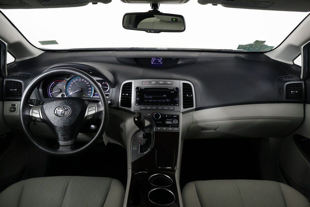 Thumbnail: 2011 Toyota Venza - 8