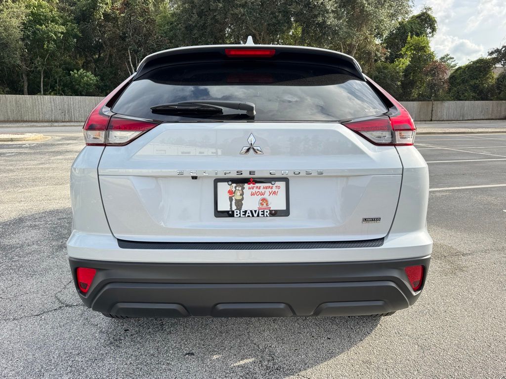 2025 Mitsubishi Eclipse Cross LE photo 6