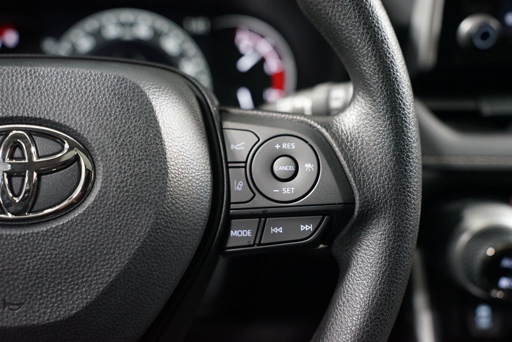 Thumbnail: 2025 Toyota RAV4 - 13