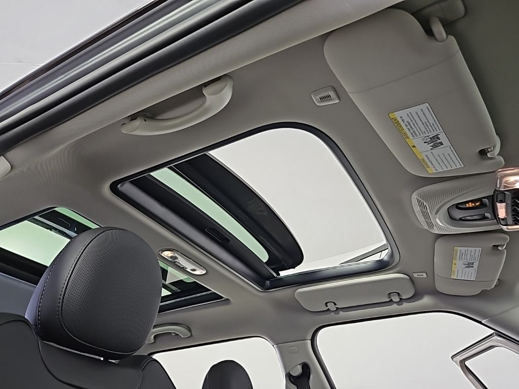 Thumbnail: 2024 MINI Cooper Clubman - 18