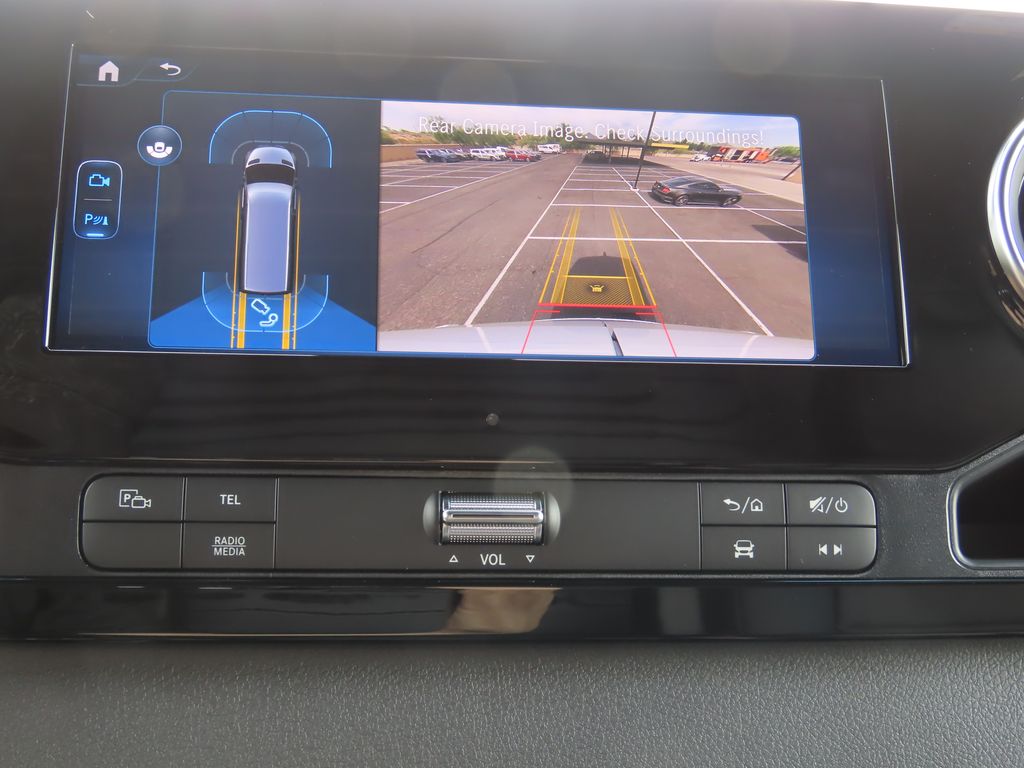 Thumbnail: 2025 Mercedes-Benz Sprinter - 16