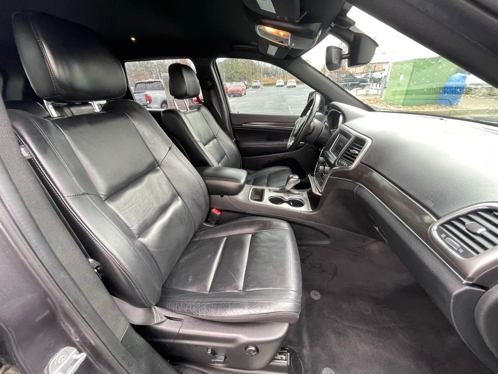 Thumbnail: 2018 Jeep Grand Cherokee - 31