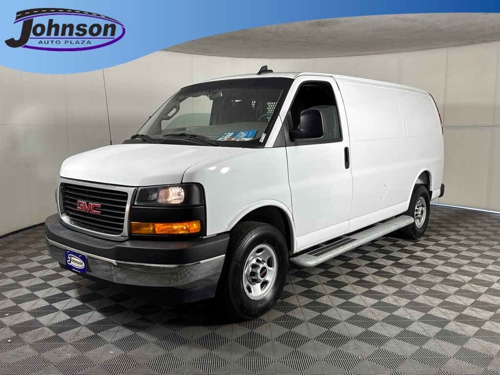 2025 GMC Savana Cargo 2500 RWD