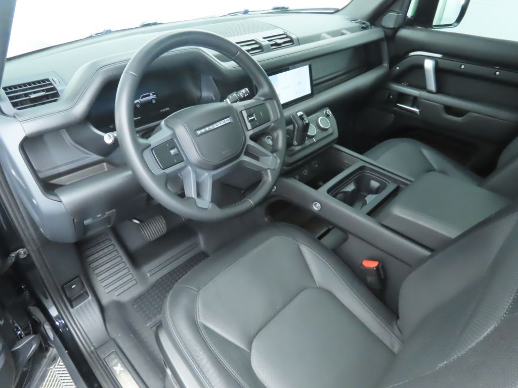 Thumbnail: 2023 Land Rover Defender - 9