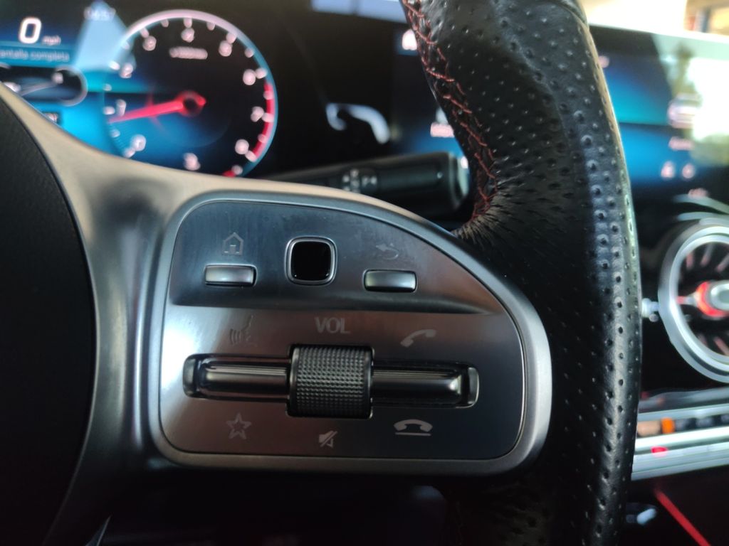 2021 Mercedes-benz Glb  Glb 250 In Austin, Texas