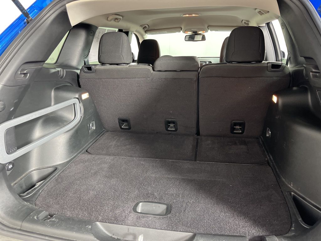 Thumbnail: 2018 Jeep Cherokee - 6