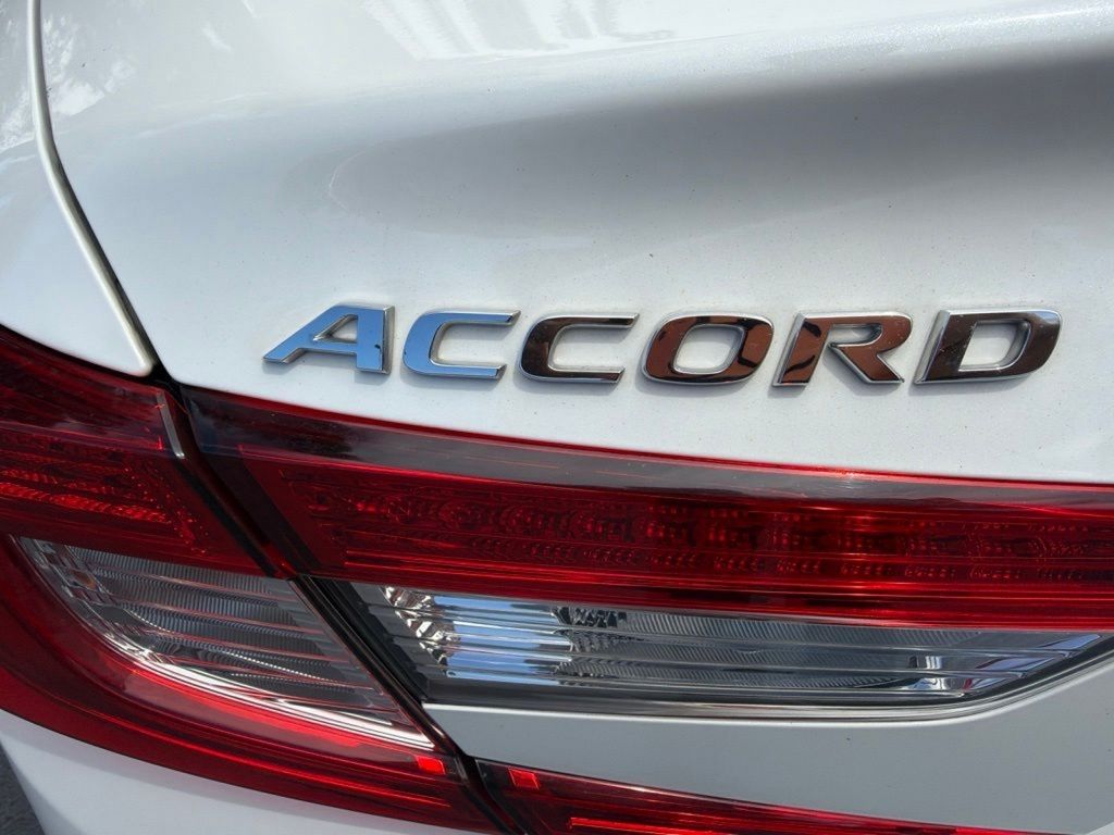Certified Used 2020 White Honda Touring 2.0T image 8