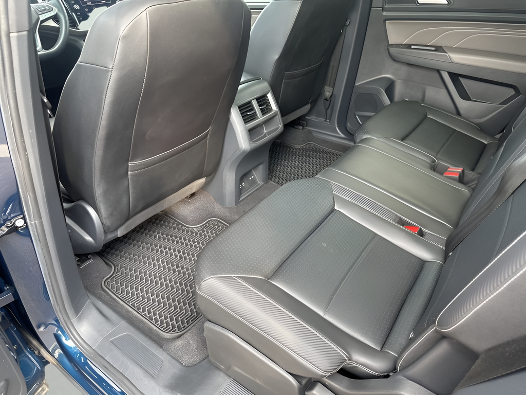 Used Car 2023 Volkswagen Atlas Cross Sport  2.0t Sel R-line For Sale Under $35,000 In Austin, Texas
