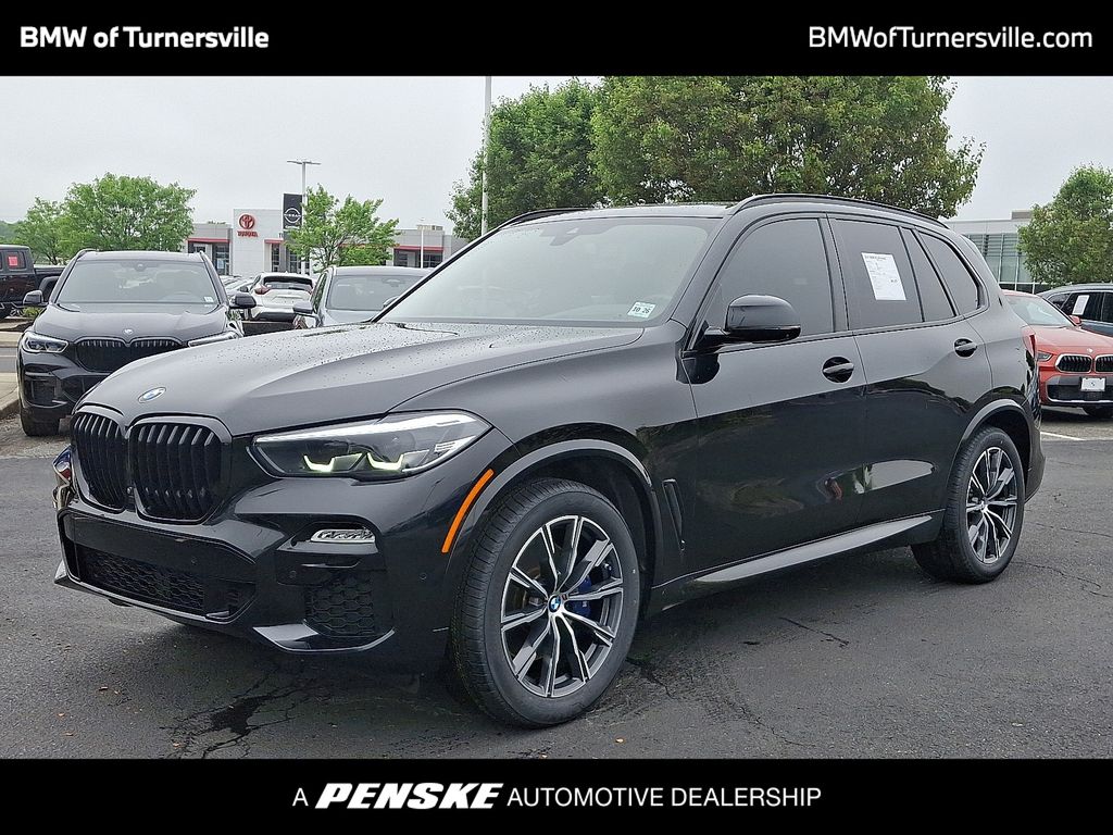 2021 BMW X5 xDrive40i Hero Image